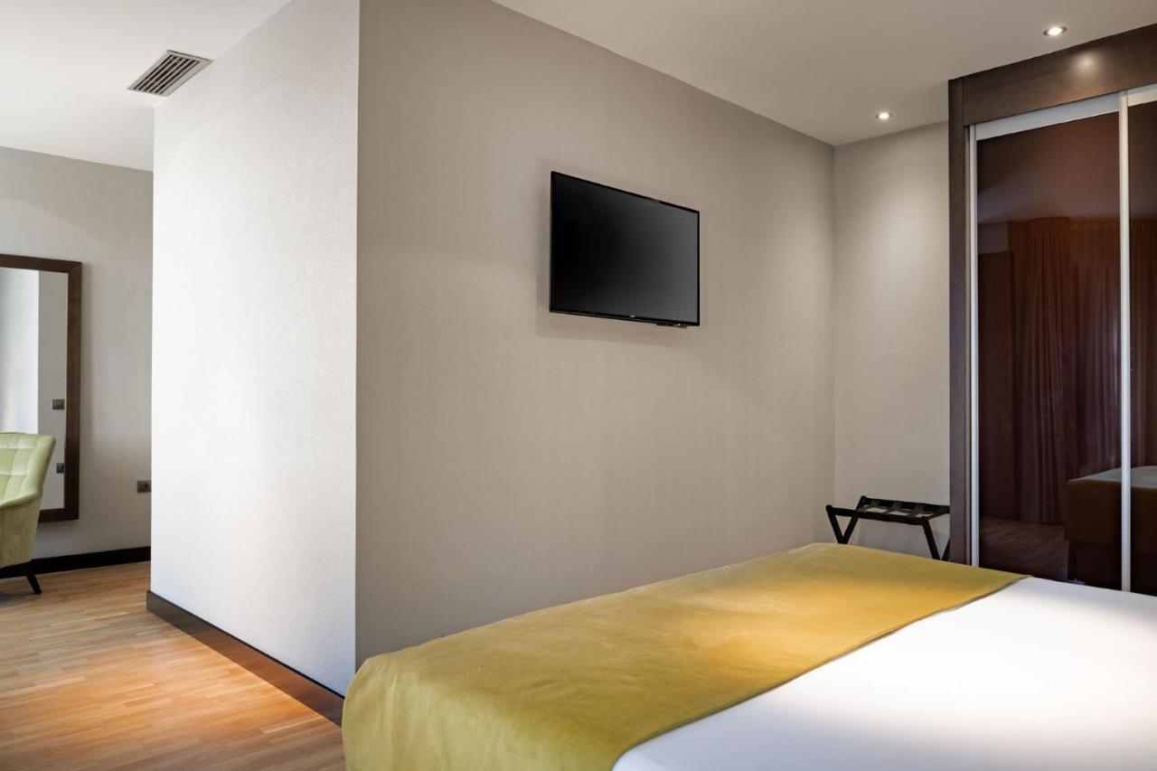 Hotel Parque Real Ciudad Real Bagian luar foto