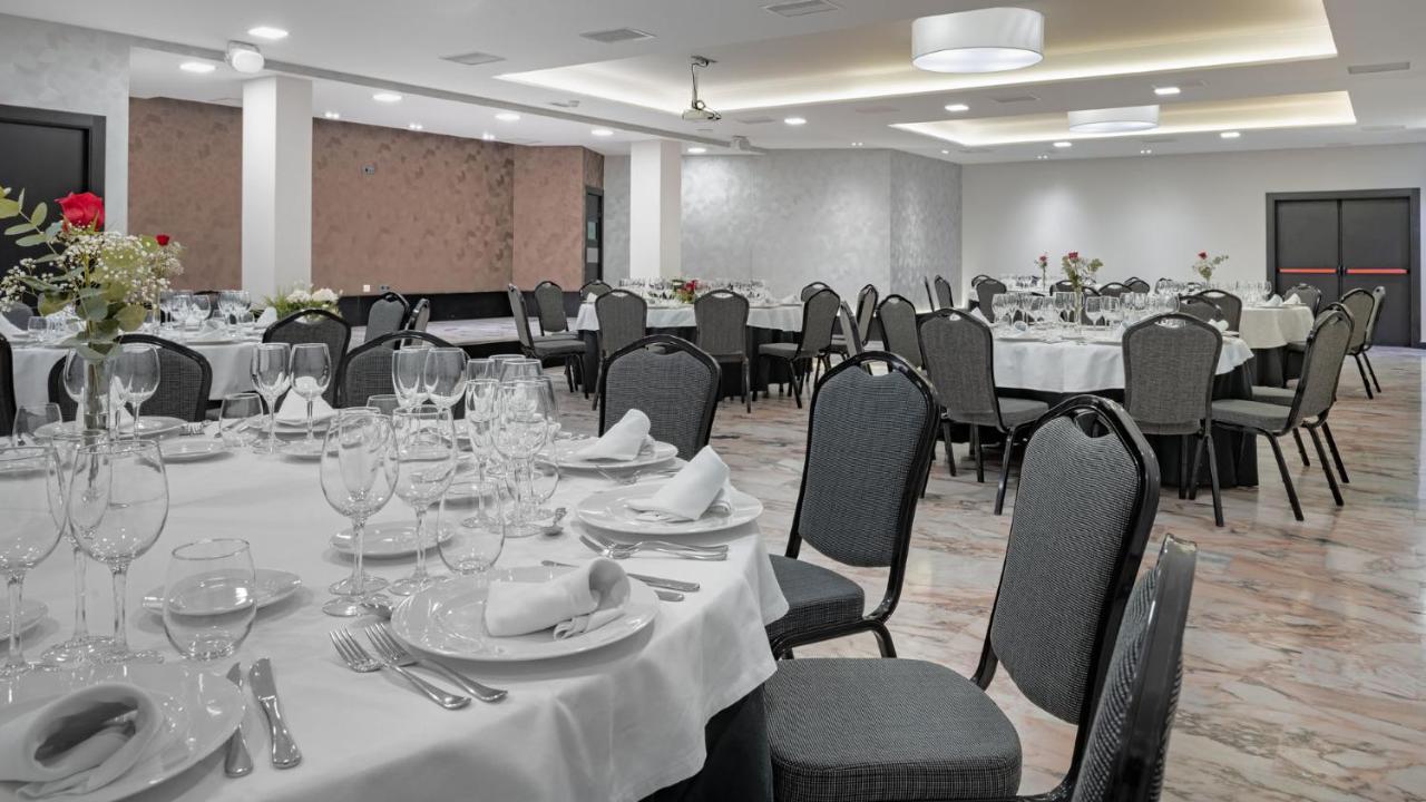 Hotel Parque Real Ciudad Real Bagian luar foto