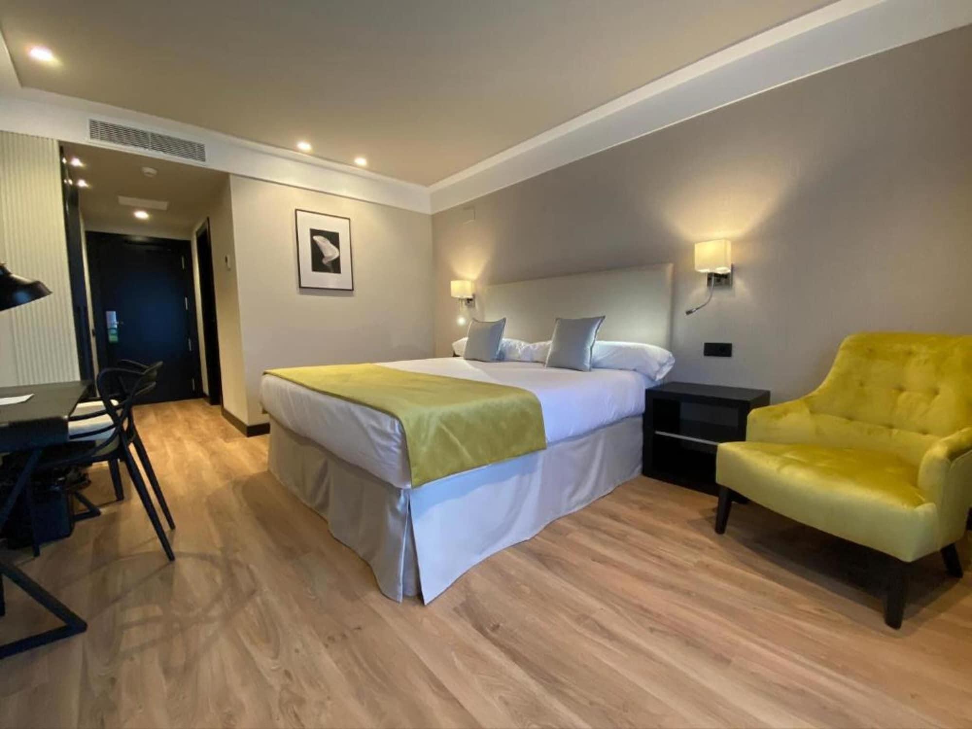 Hotel Parque Real Ciudad Real Bagian luar foto