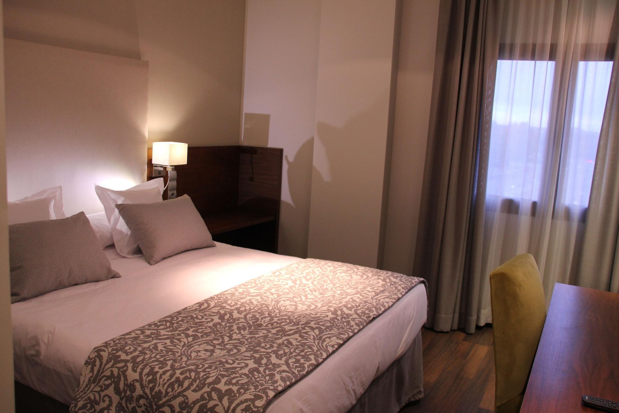 Hotel Parque Real Ciudad Real Bagian luar foto