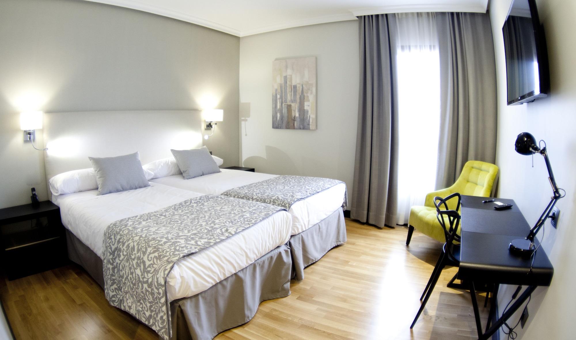 Hotel Parque Real Ciudad Real Bagian luar foto